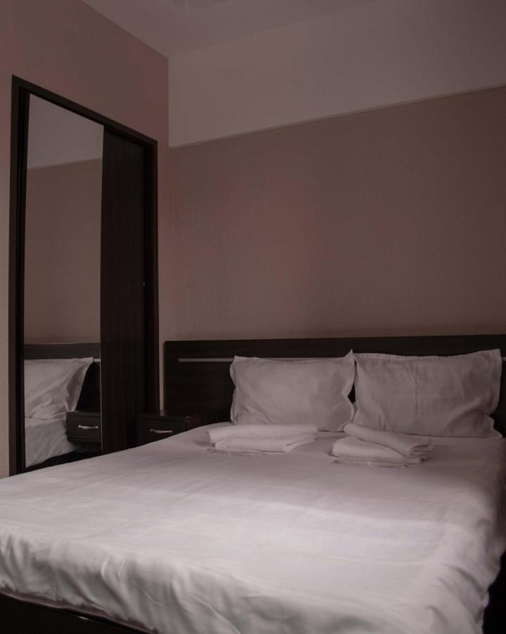 Hotel Sv Ninotsminda Экстерьер фото